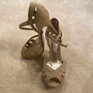 Nina New York Gold Sparkle Stilettos